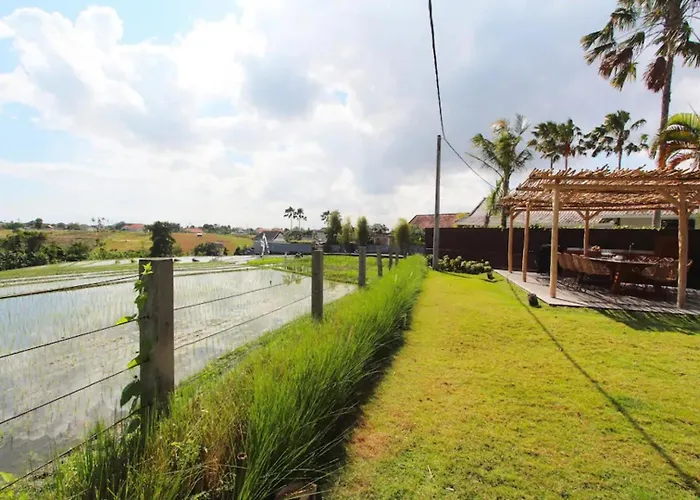 6Br Berawa Villa For 12 | Pool, Bbq & Pool Table Villa Canggu (Bali)